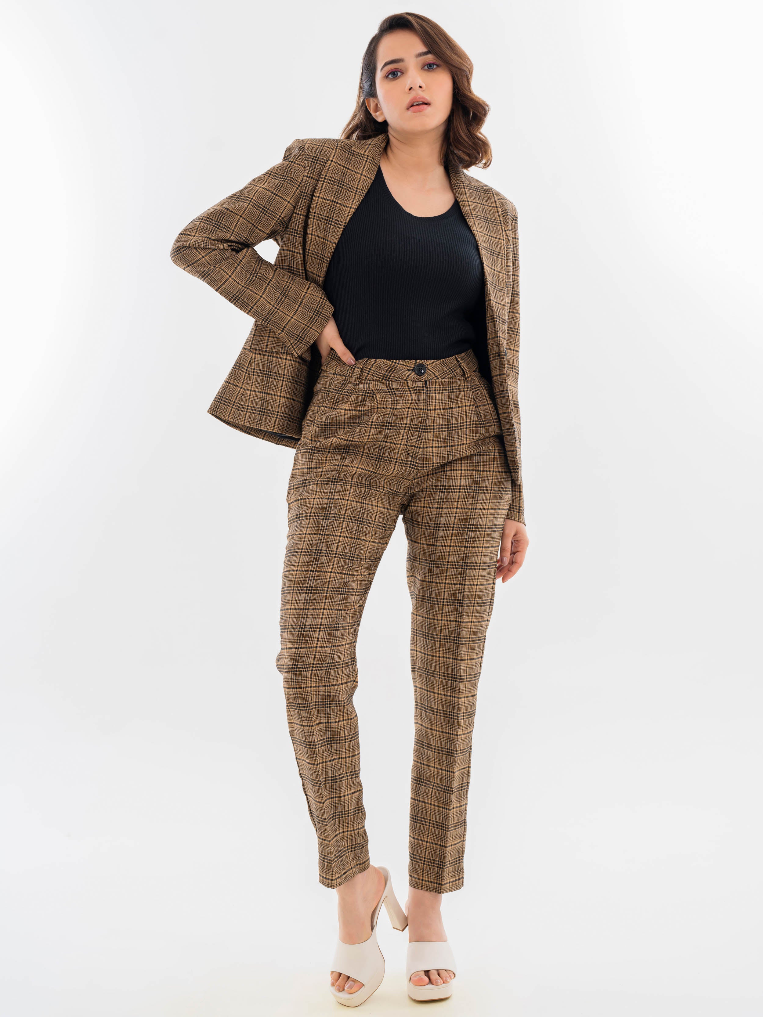 Your First Fall Finds Under $100 | Plaid outfits, Fall fashion outfits,  Brown pants outfit